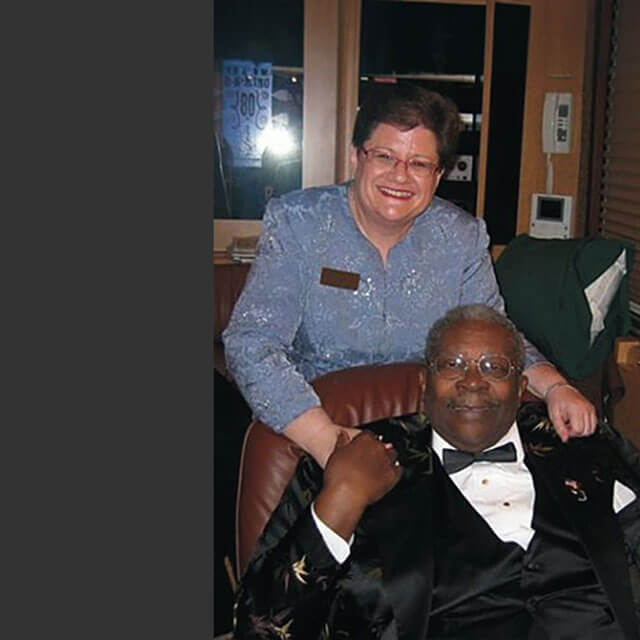 Barb Dallinger poses with BB King.