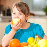 child-eating-apple